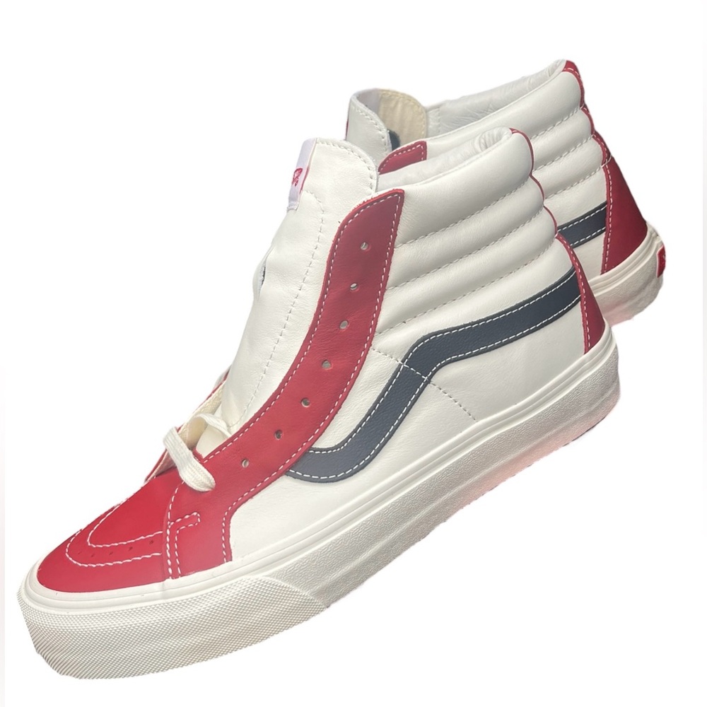 Vans Unisex Sk8-Hi shoes!🔥😮‍💨 Mens 9, womens 10.5! NEW IN BOX!